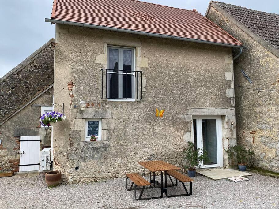 Gite De L'Ebaupin Louchy-Montfand Exterior photo